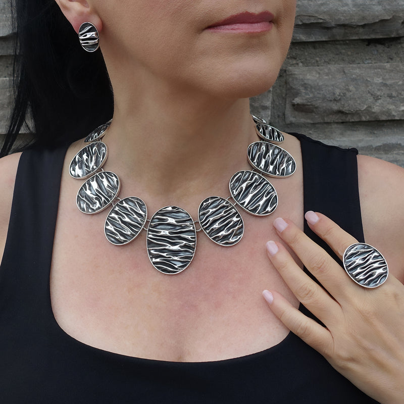 Taxco oxidized silver oval corrugated statement necklace
