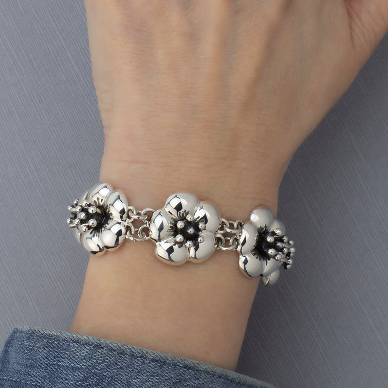sterling silver hibiscus flower bracelet