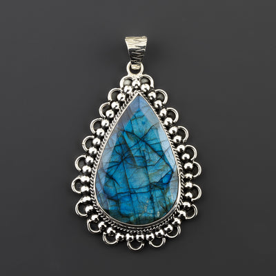 large labradorite teardrop pendant
