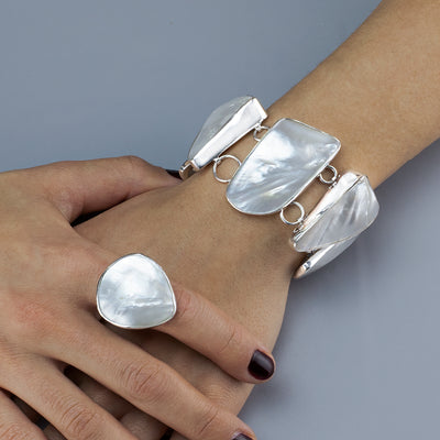 Large Mother of Pearl Teardrop Ring