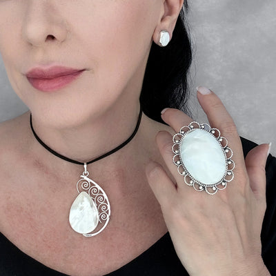 Pearl Swirl Pendant