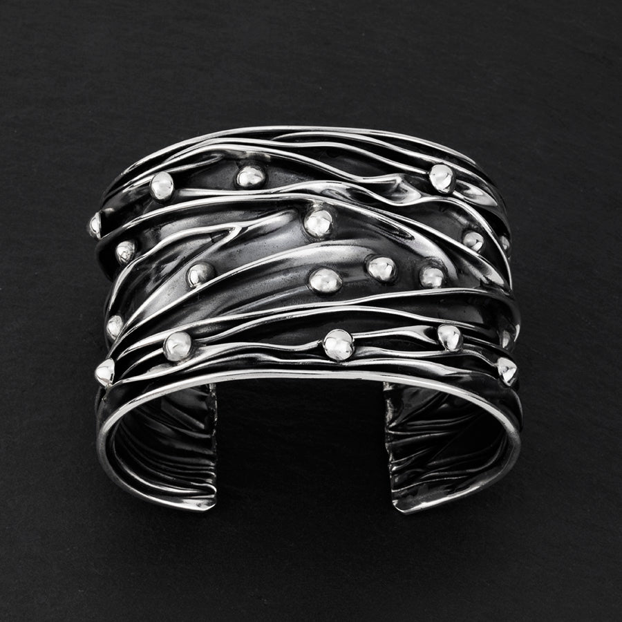 wide Mexican black silver corrugated  beaded cuff bracelet