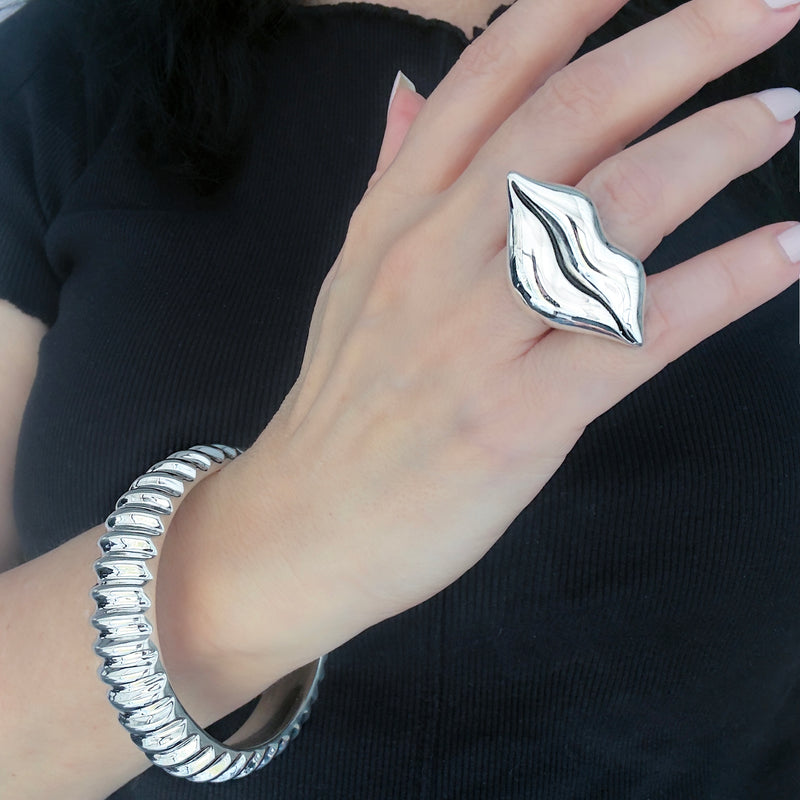 lips sterling silver ring