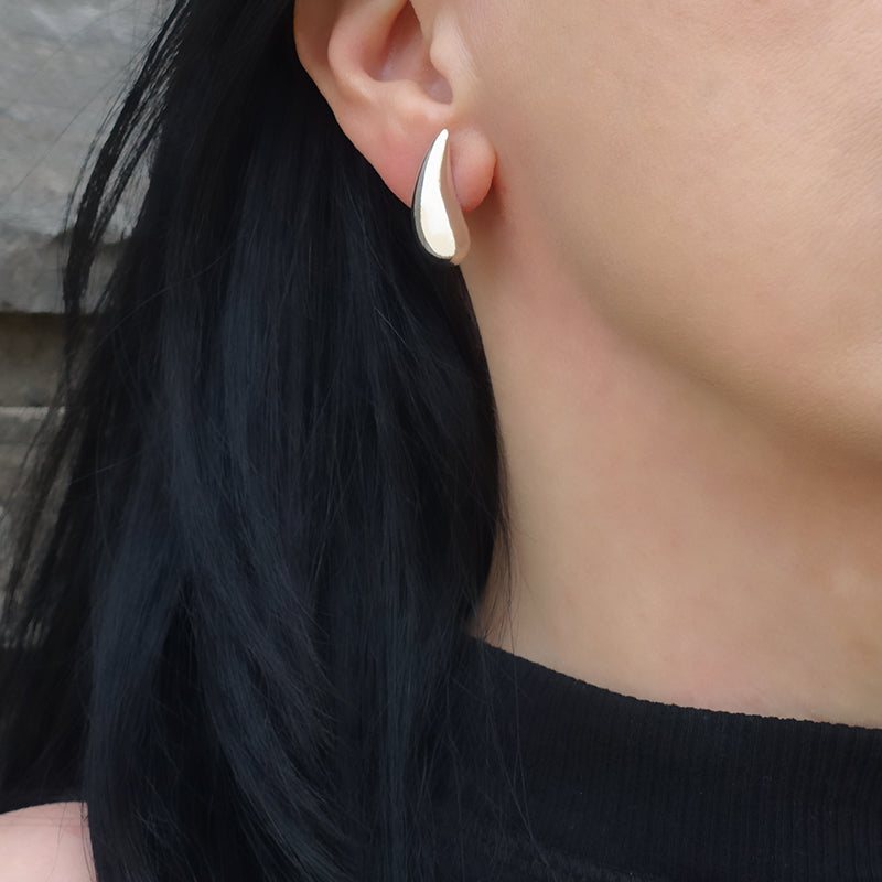 sterling silver teardrop stud earrings