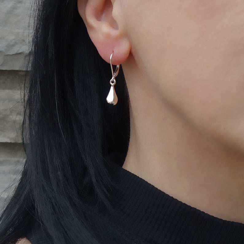 small simple sterling silver leverback earrings