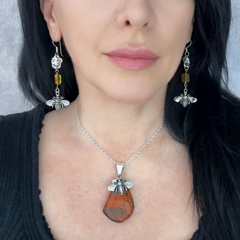bee blesed handcrafted amber pendant