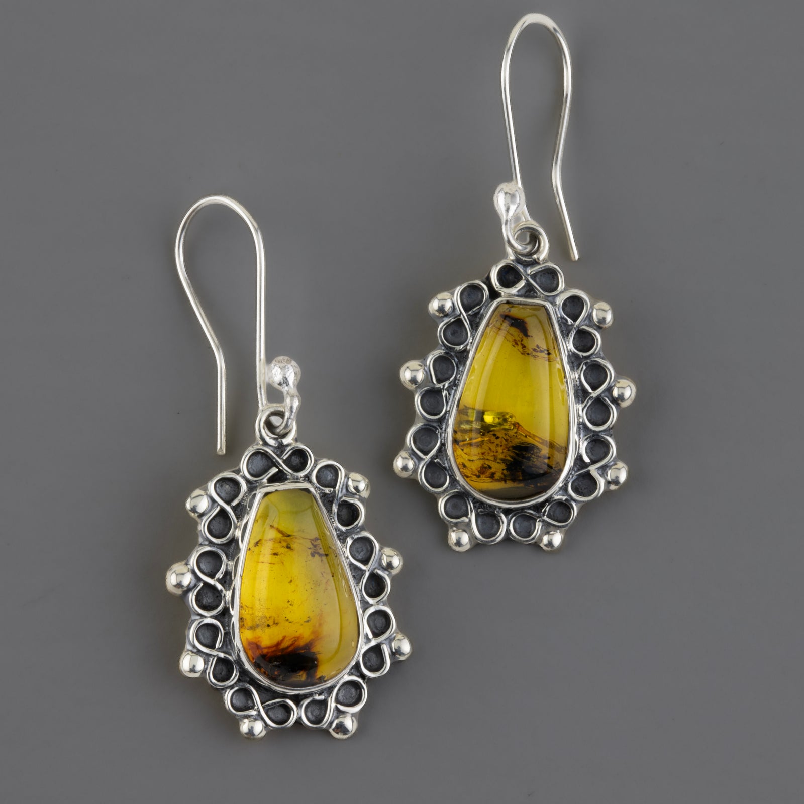 Ámbar Artesanal Earrings