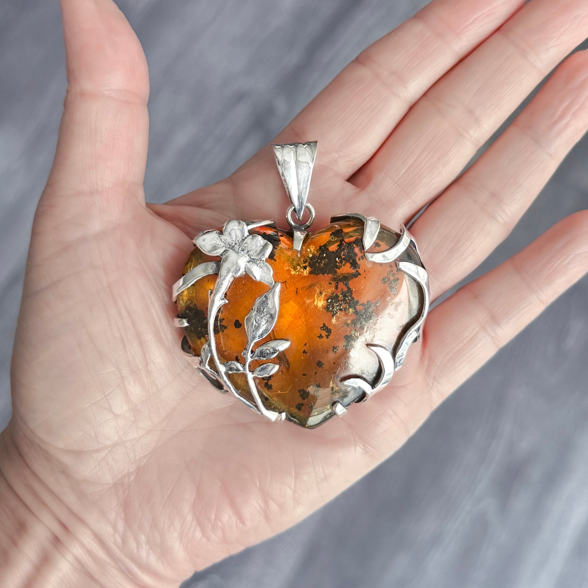 Amber Vine Pendant