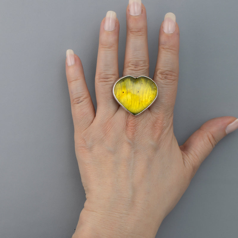 golden heart amber ring