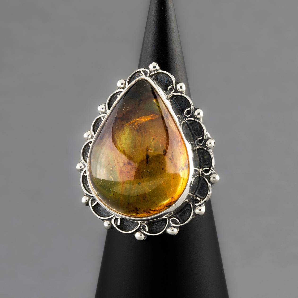 amber kiss large sterling silver ring
