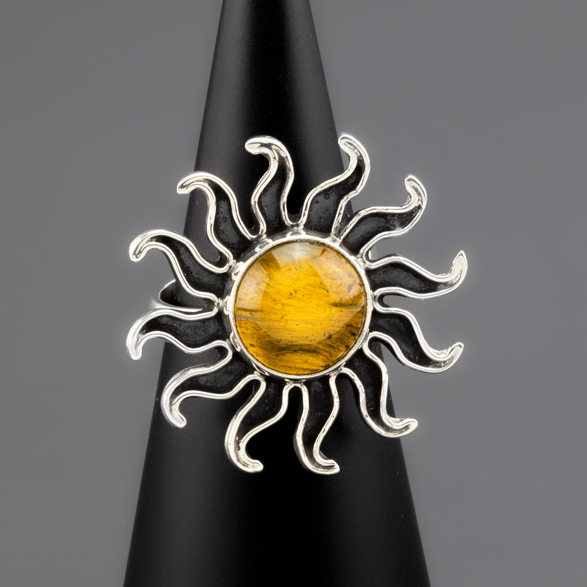 Sol Dorado Amber Ring