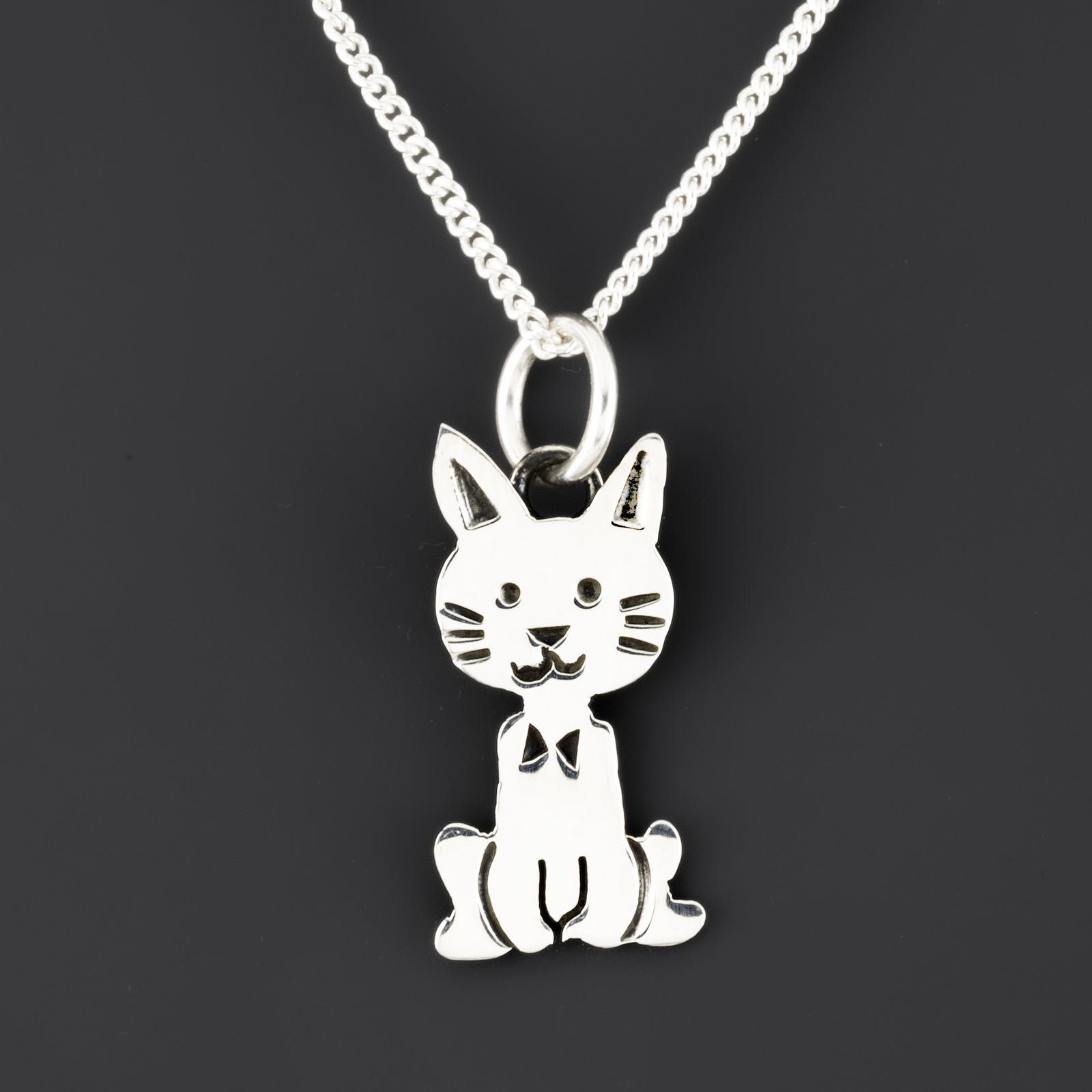 bow tie cat pendant