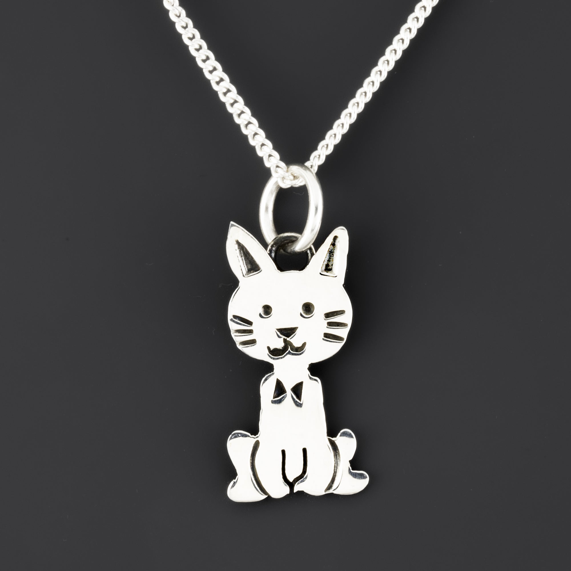 bow tie cat pendant