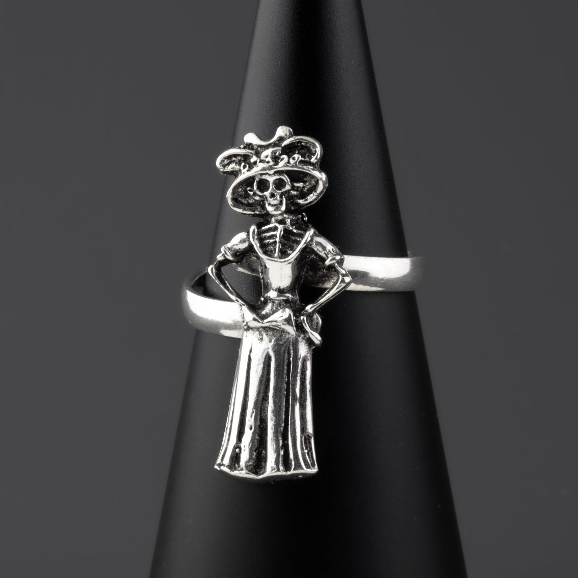 Catrina Charm Artisan Silver Ring