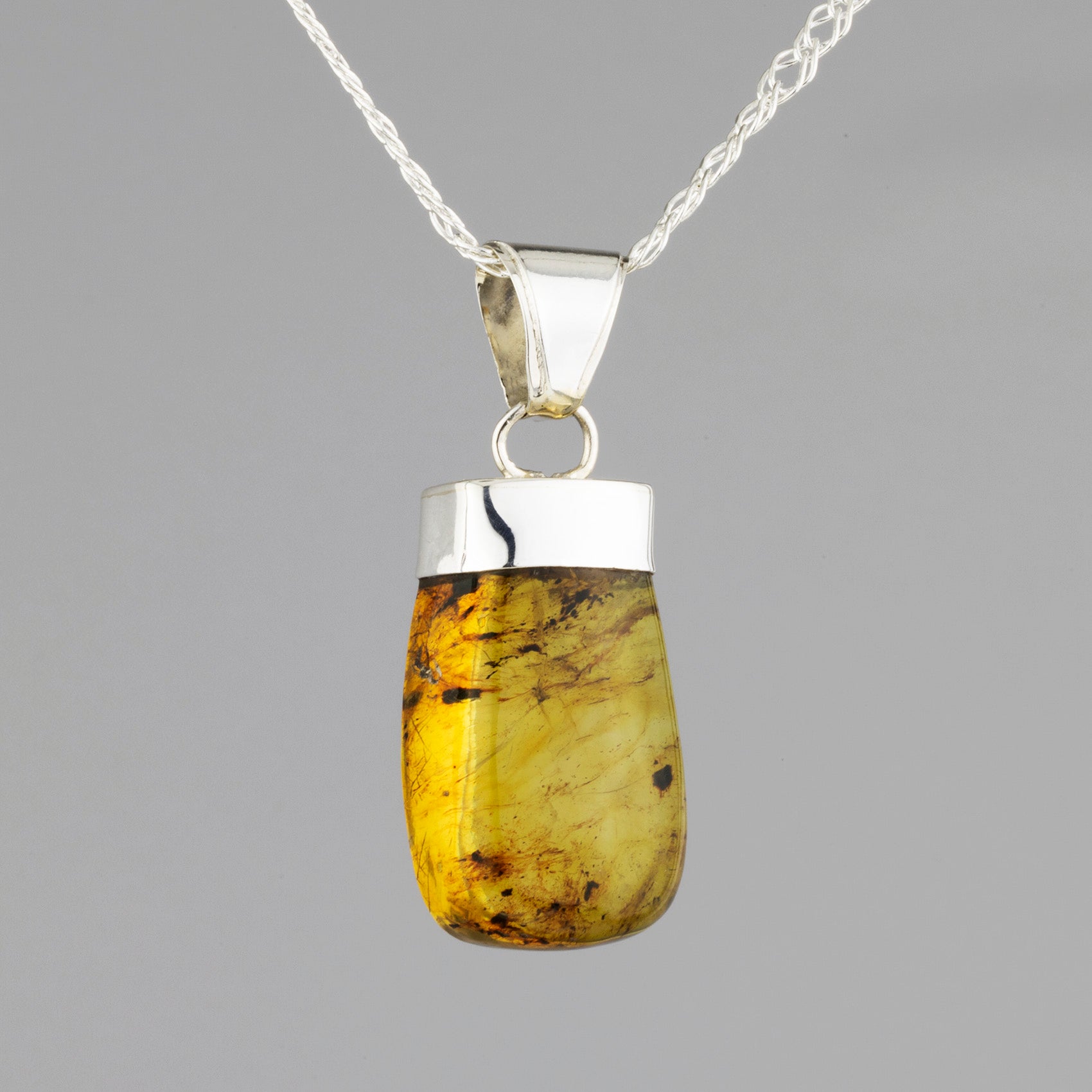 Chiapas amber pendant necklace