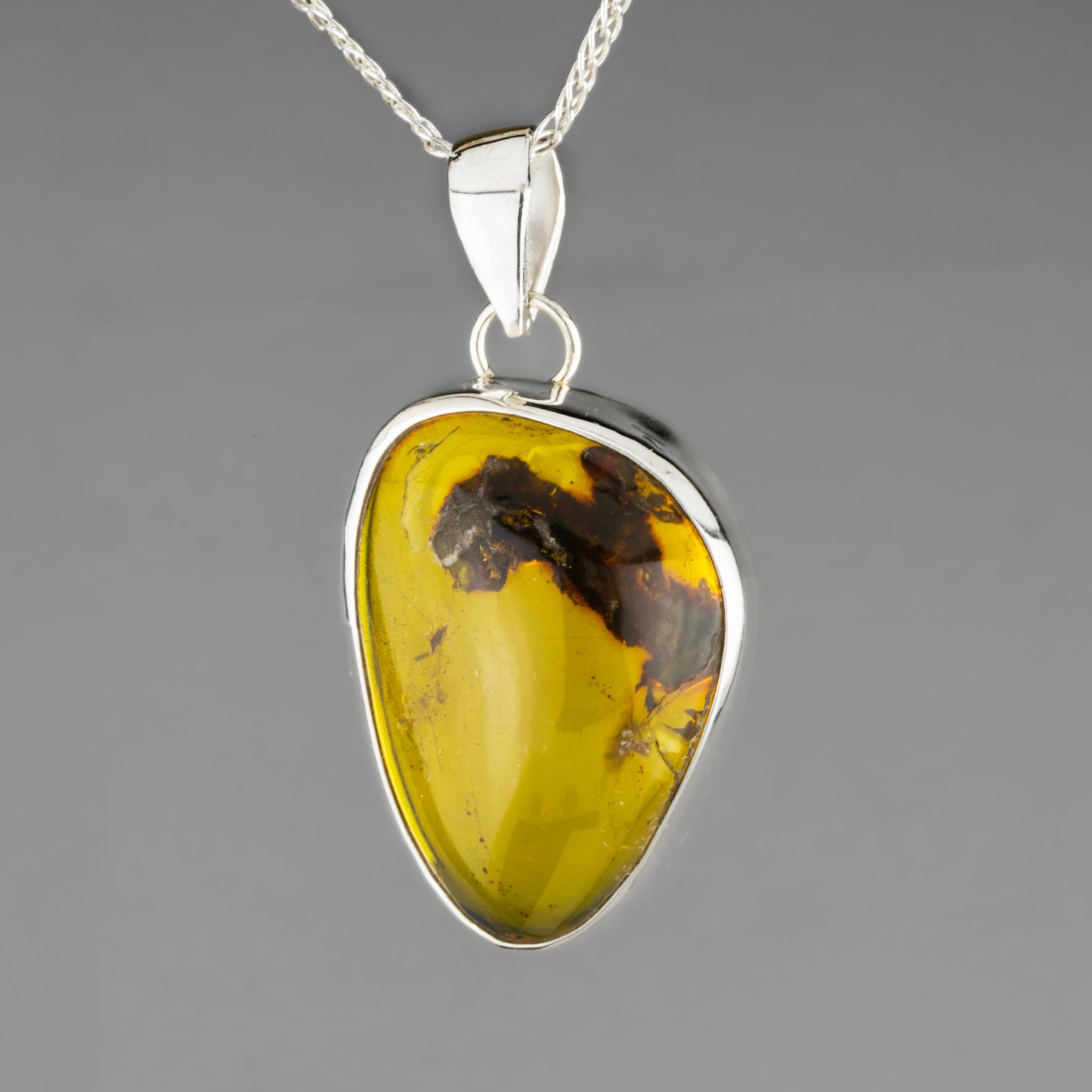 Chiapas amber pendant