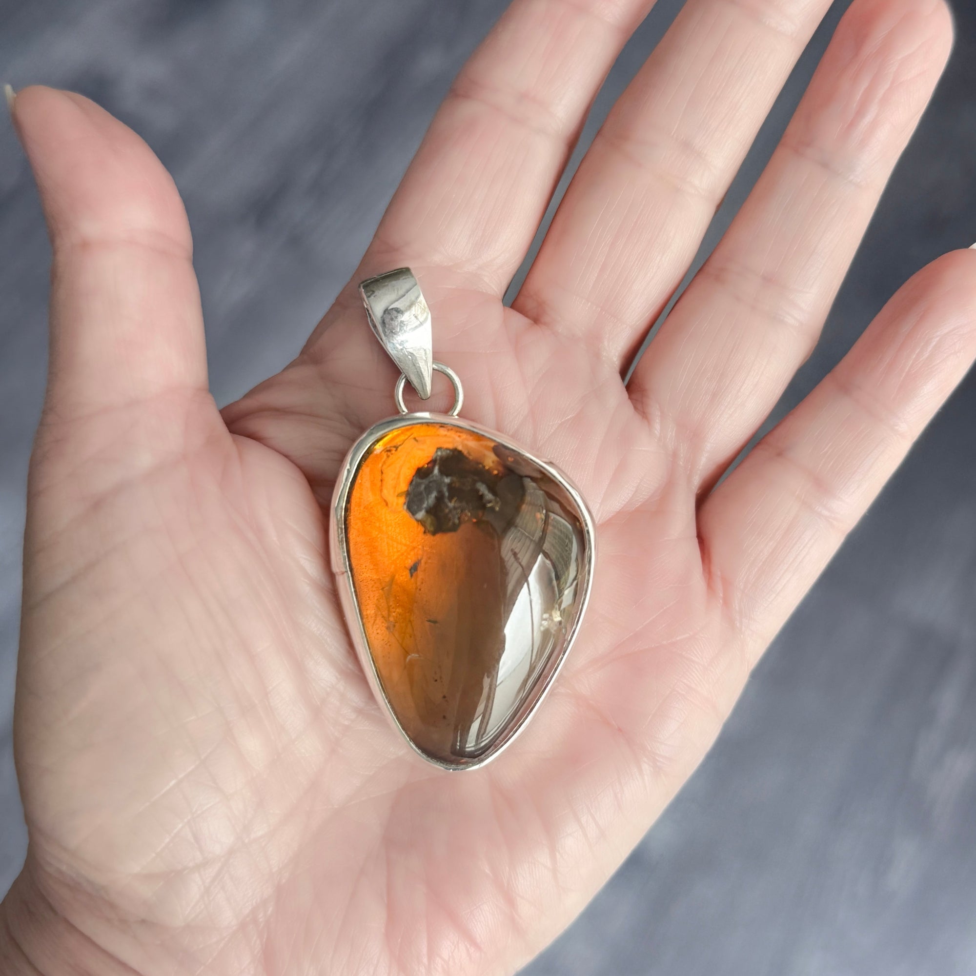 Golden Hour Amber Pendant