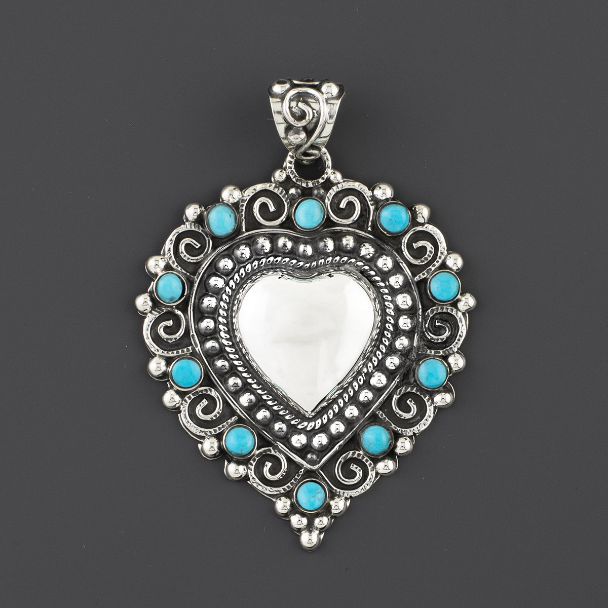 corazon de amor Mexican silver pendant