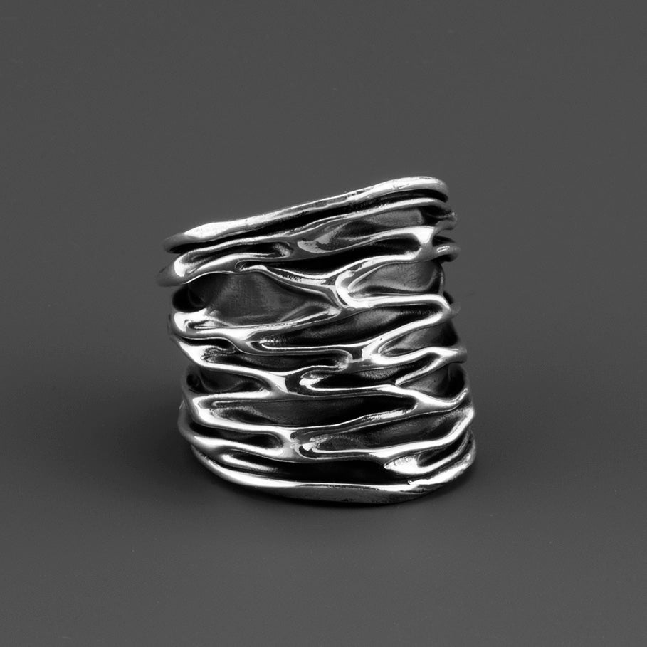 corrugated extra wide band ring