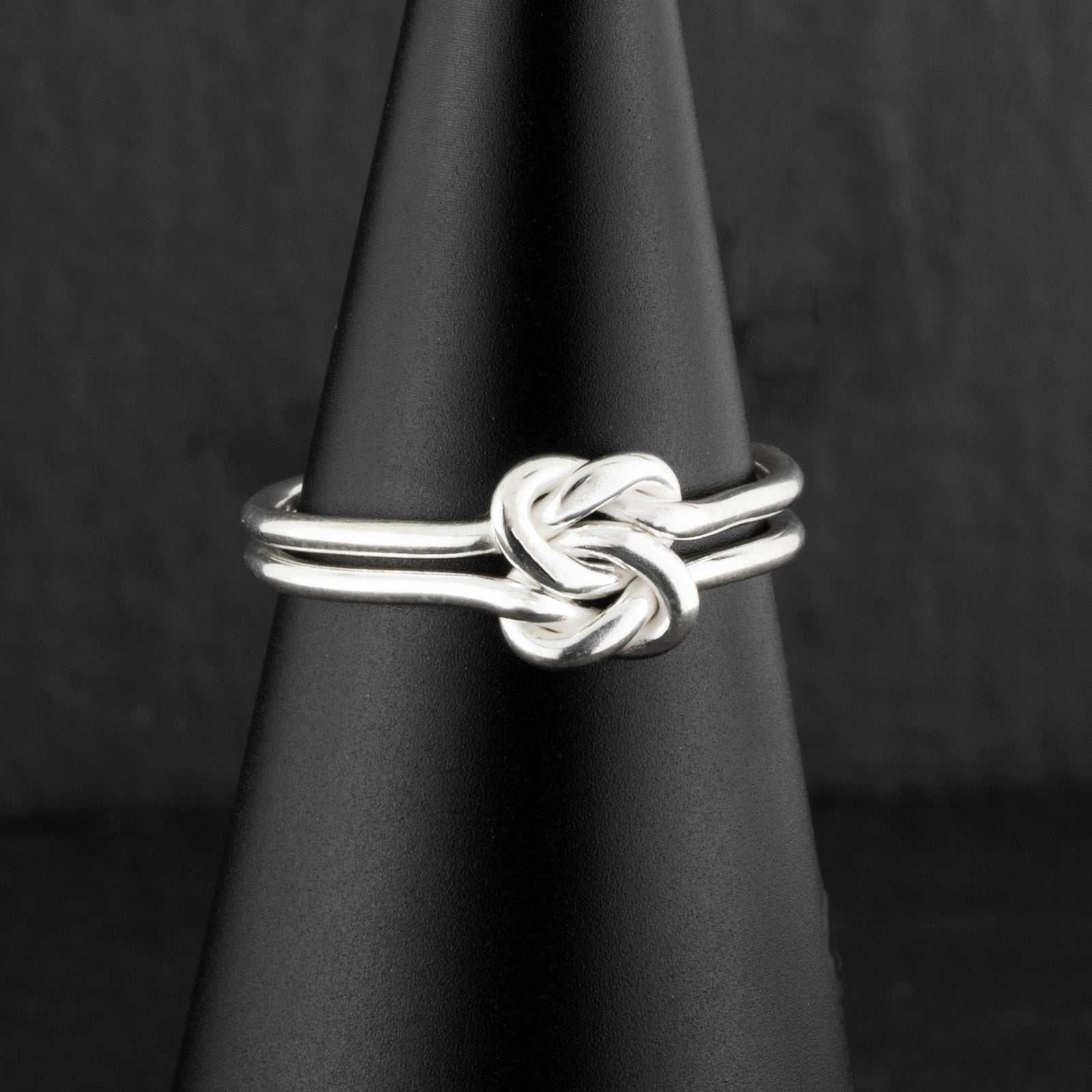 dainty sterling silver knot ring