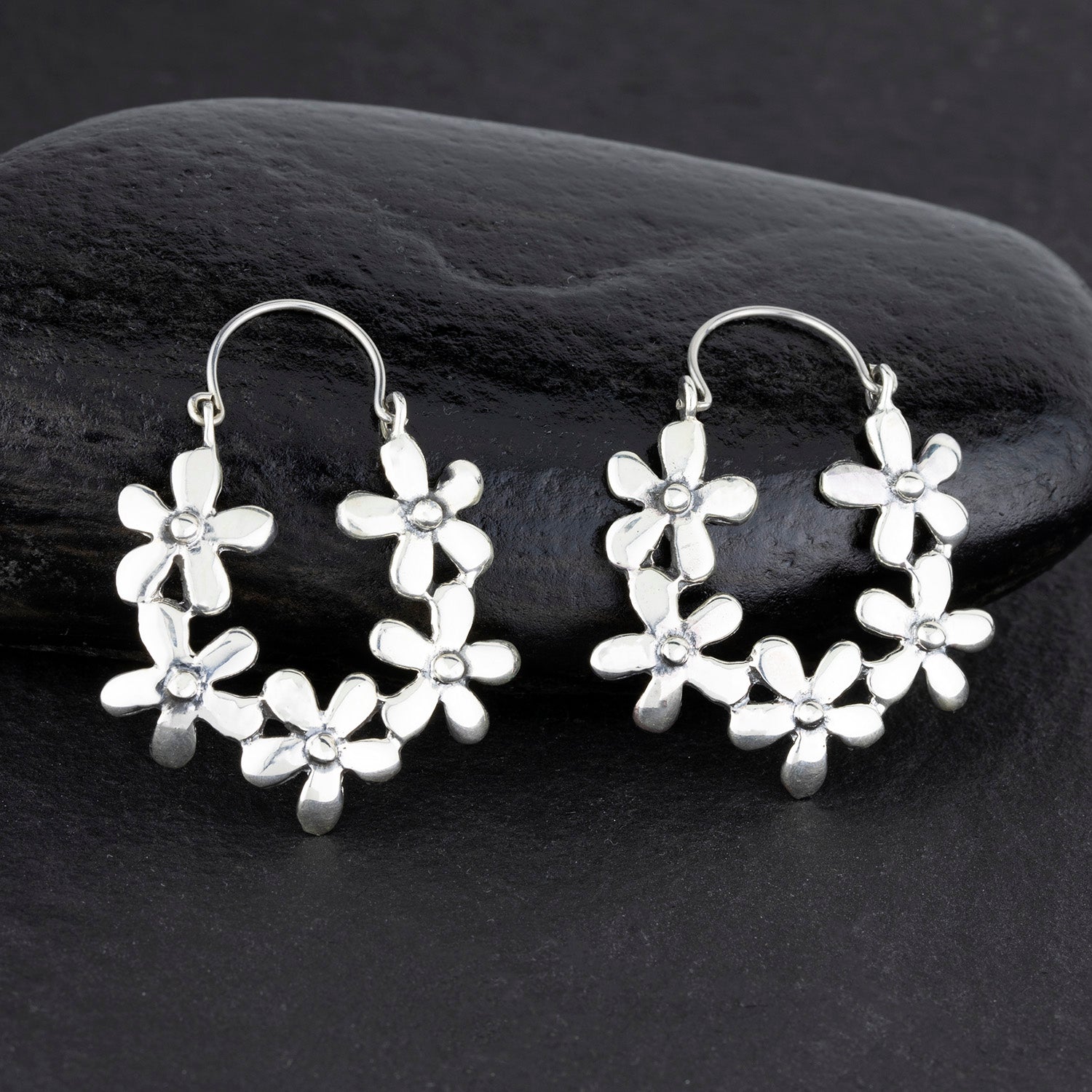 daisy flower hoop earrings