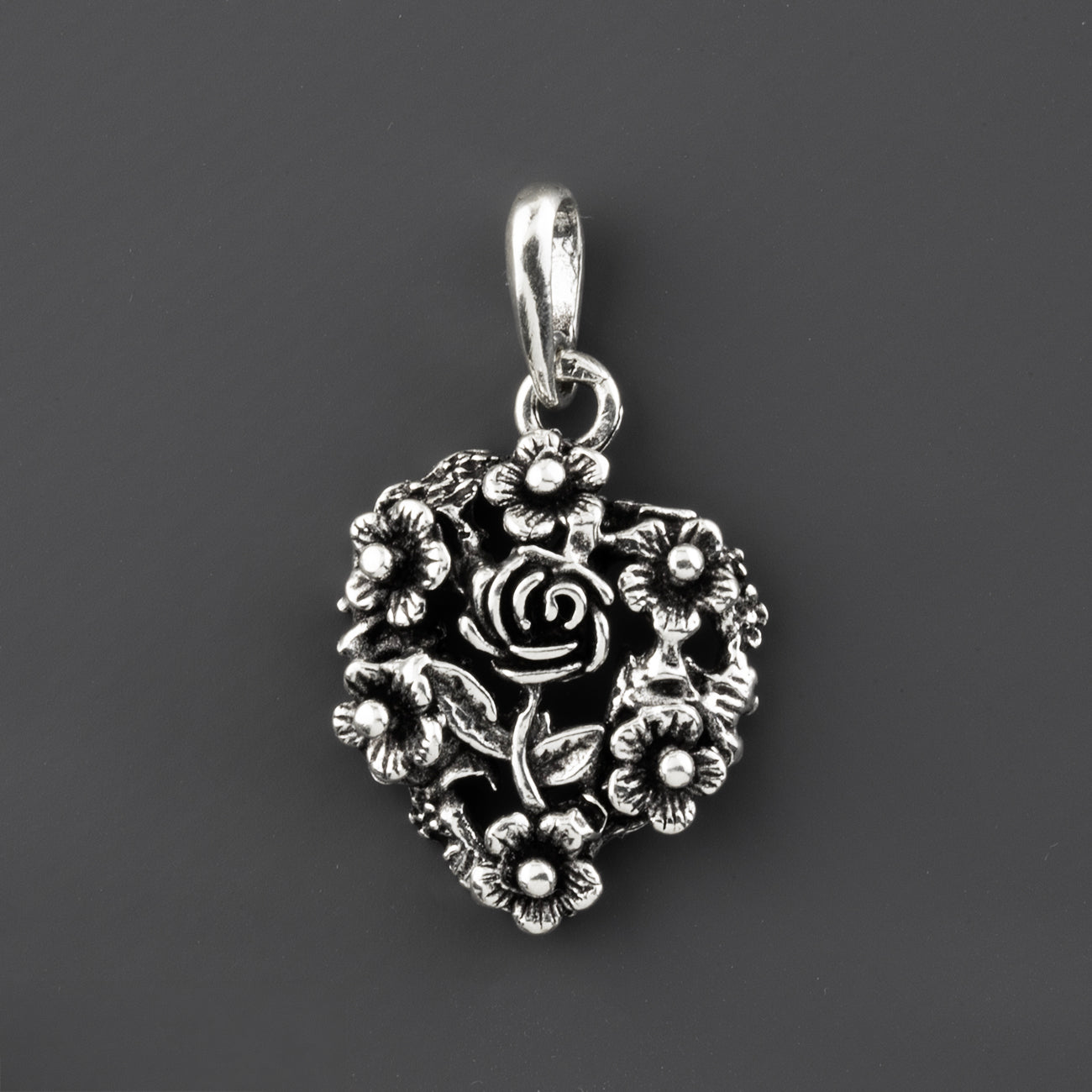 floral heart pendant