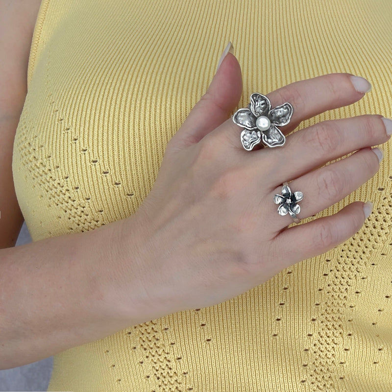 dainty sterling silver flower ring