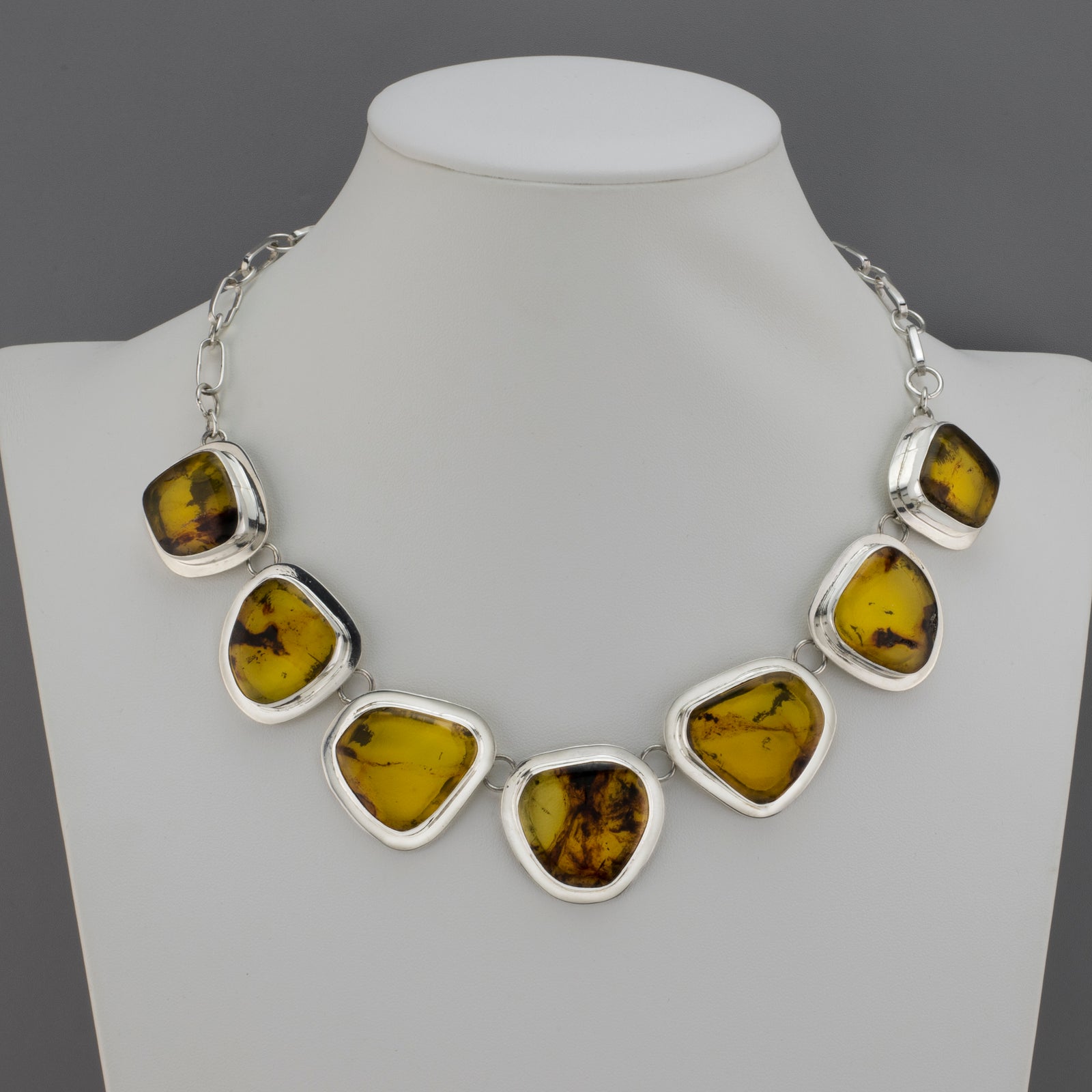 golden horizon amber necklace