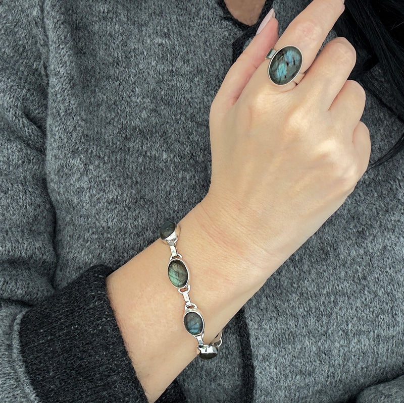 sterling silver labradorite bracelet