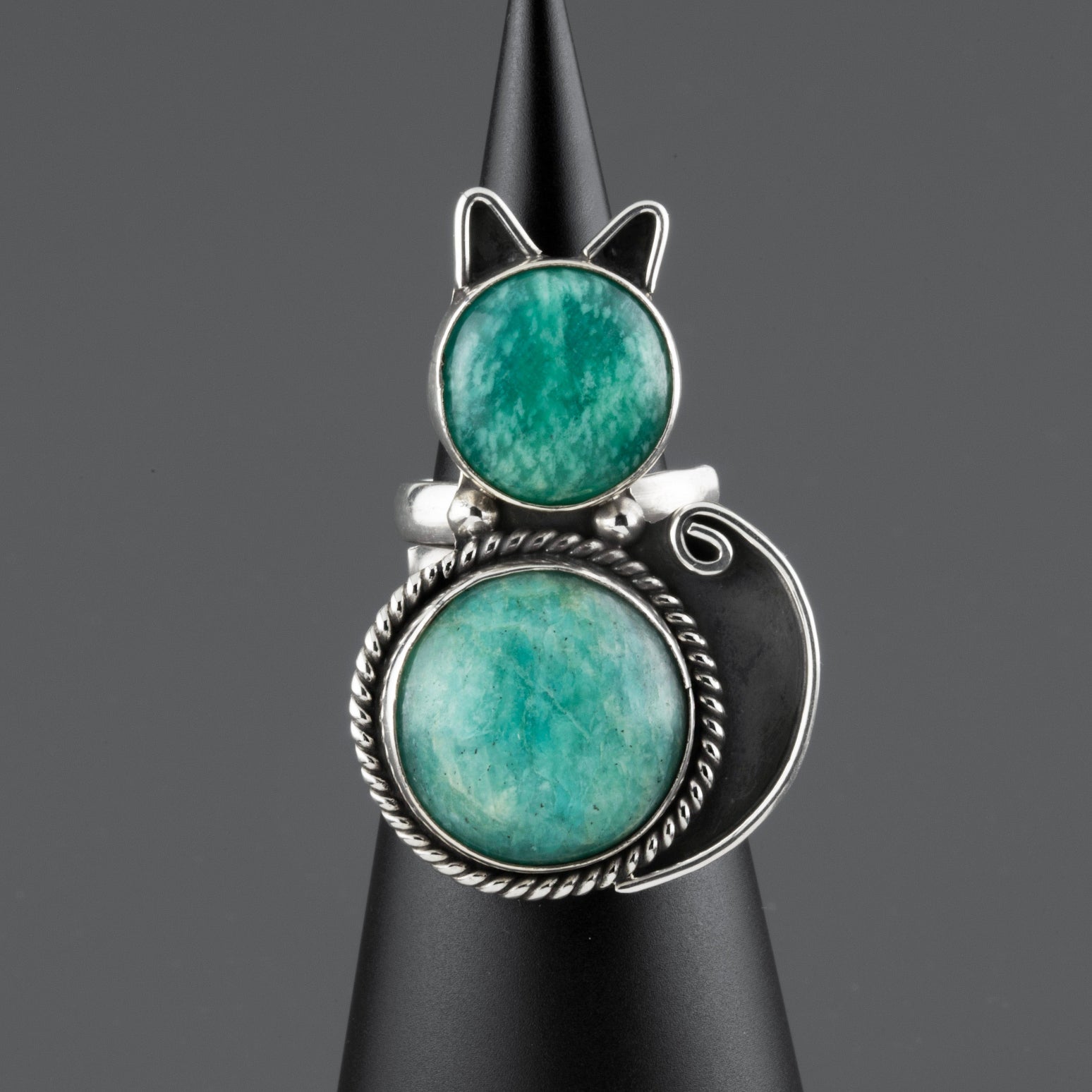Gatita Sterling Silver Ring