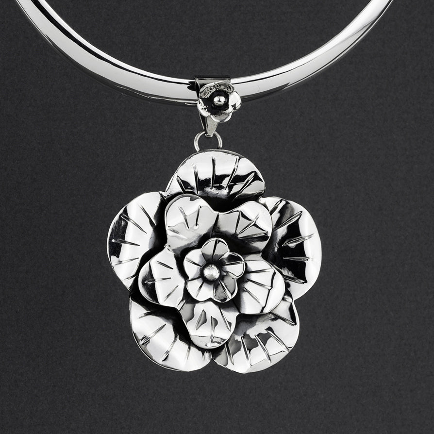 large sterling silver flower pendant necklace