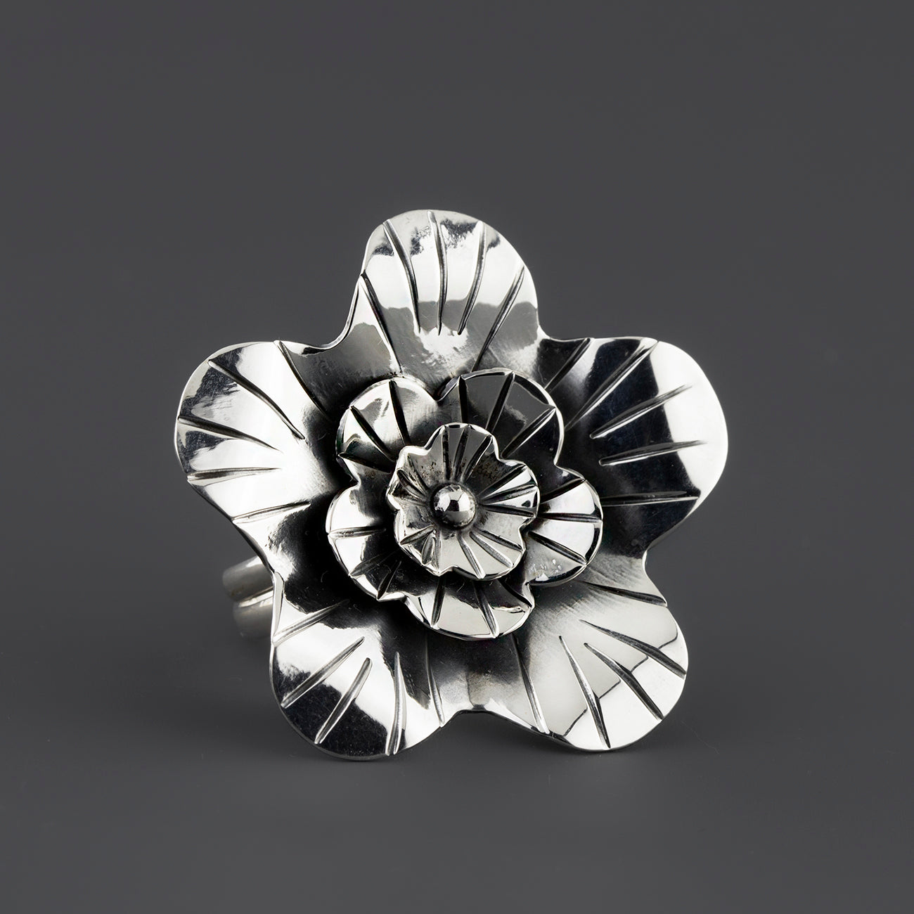 large Taxco sterling silver floral ring