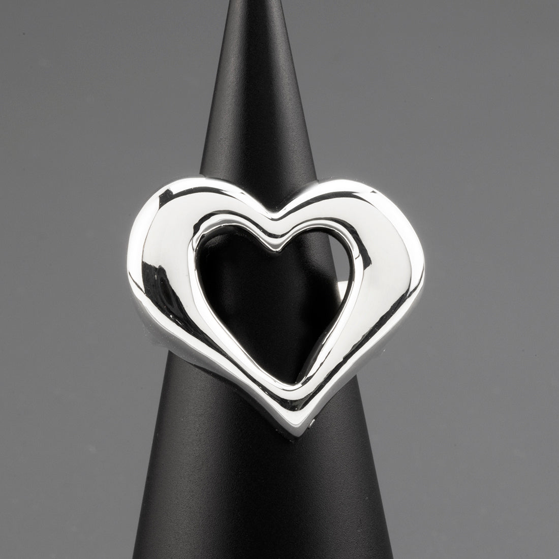 love loop chunky silver heart ring
