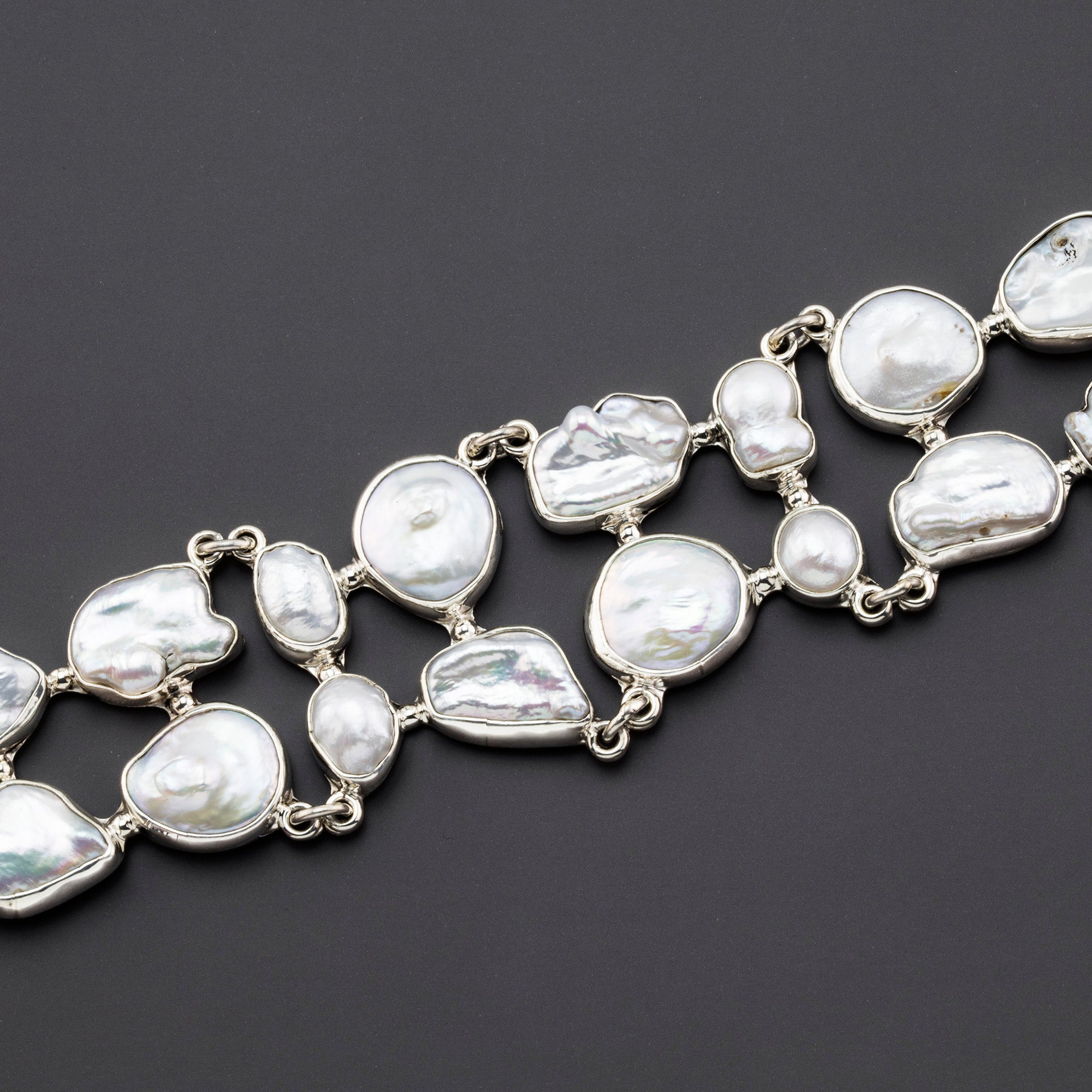 luminous tide baroque pearl bracelet