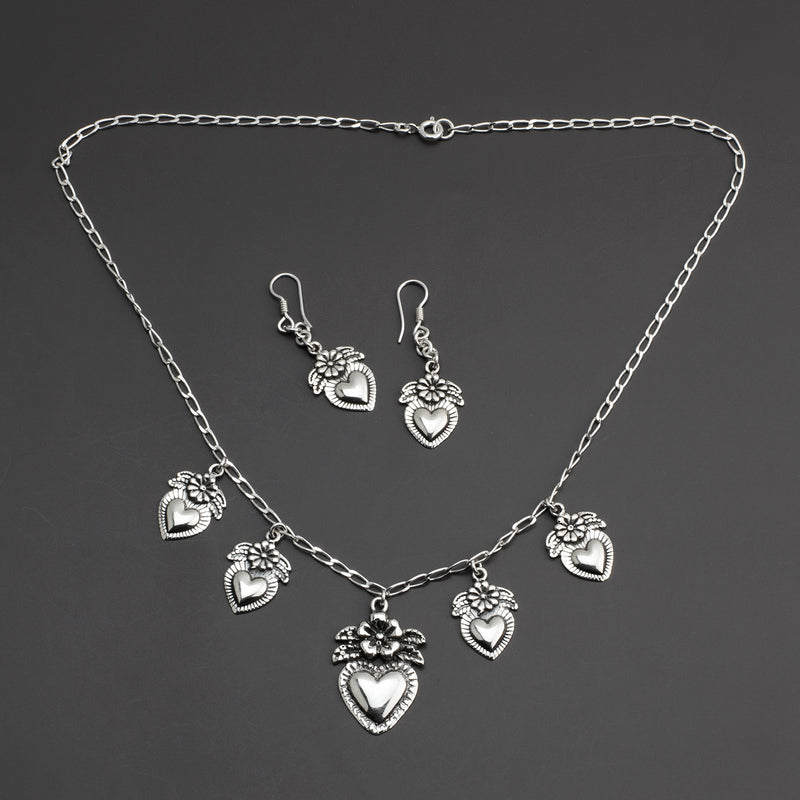 Corazón Sagrado Mexican Silver Necklace
