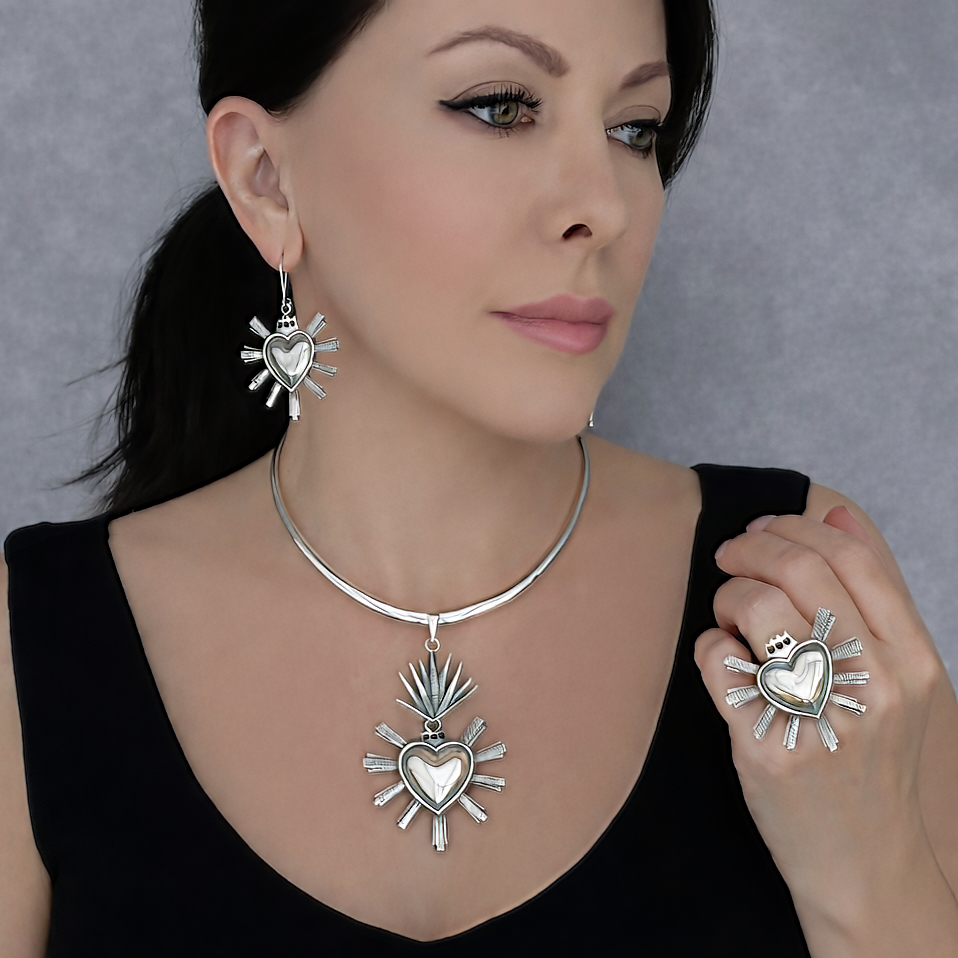 Corazon Ardiente Mexican Silver Ring