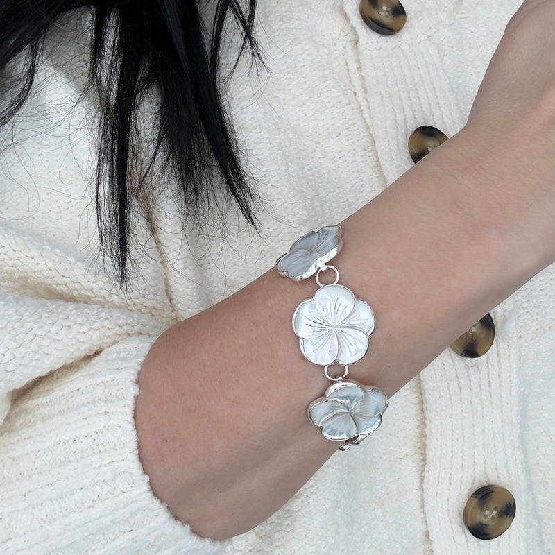 white mother of pearl floral bracelet