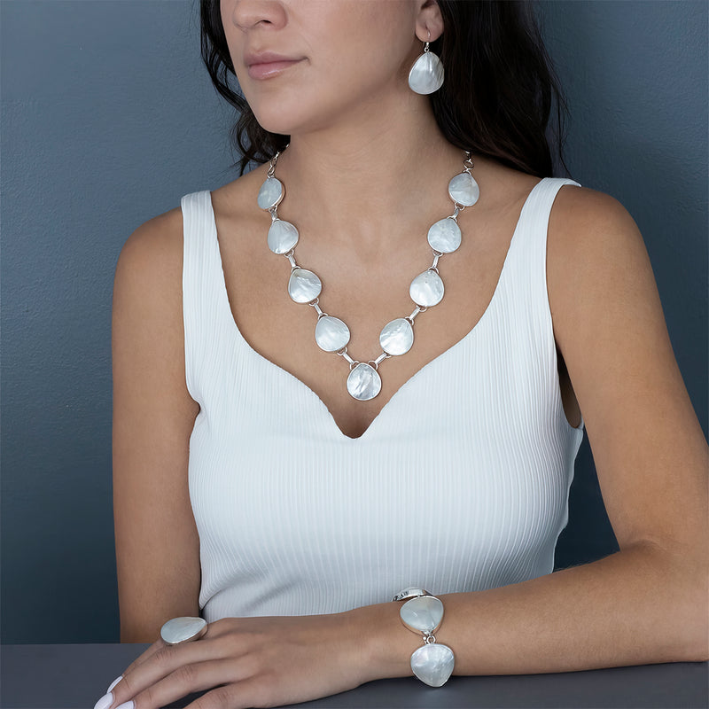 mother of pearl y drop necklace
