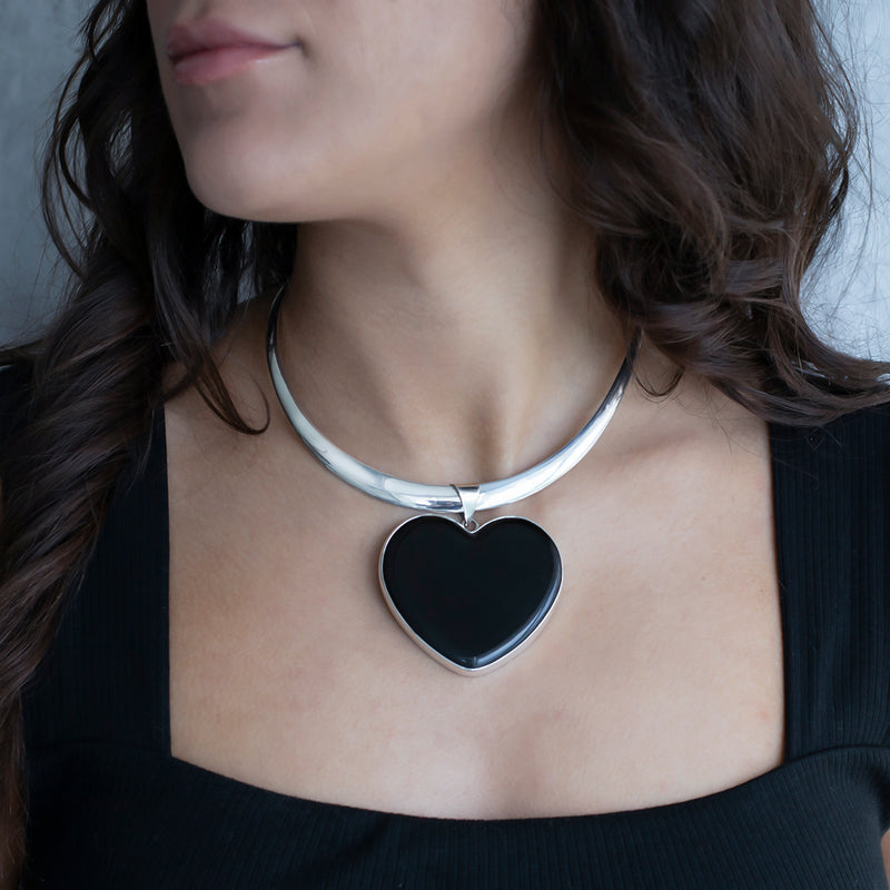 chunky silver and obsidian heart pendant 