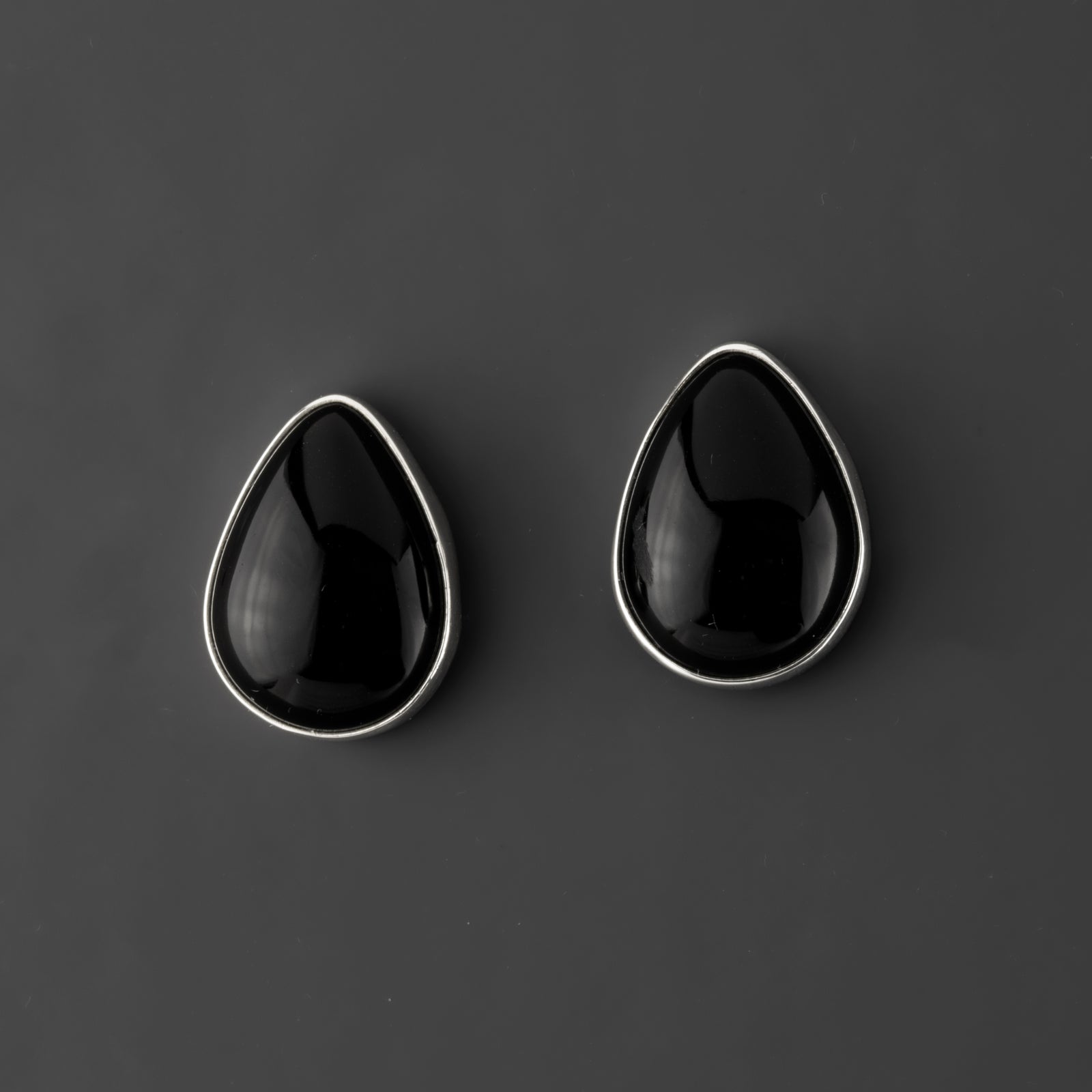 onyx teardrop studs