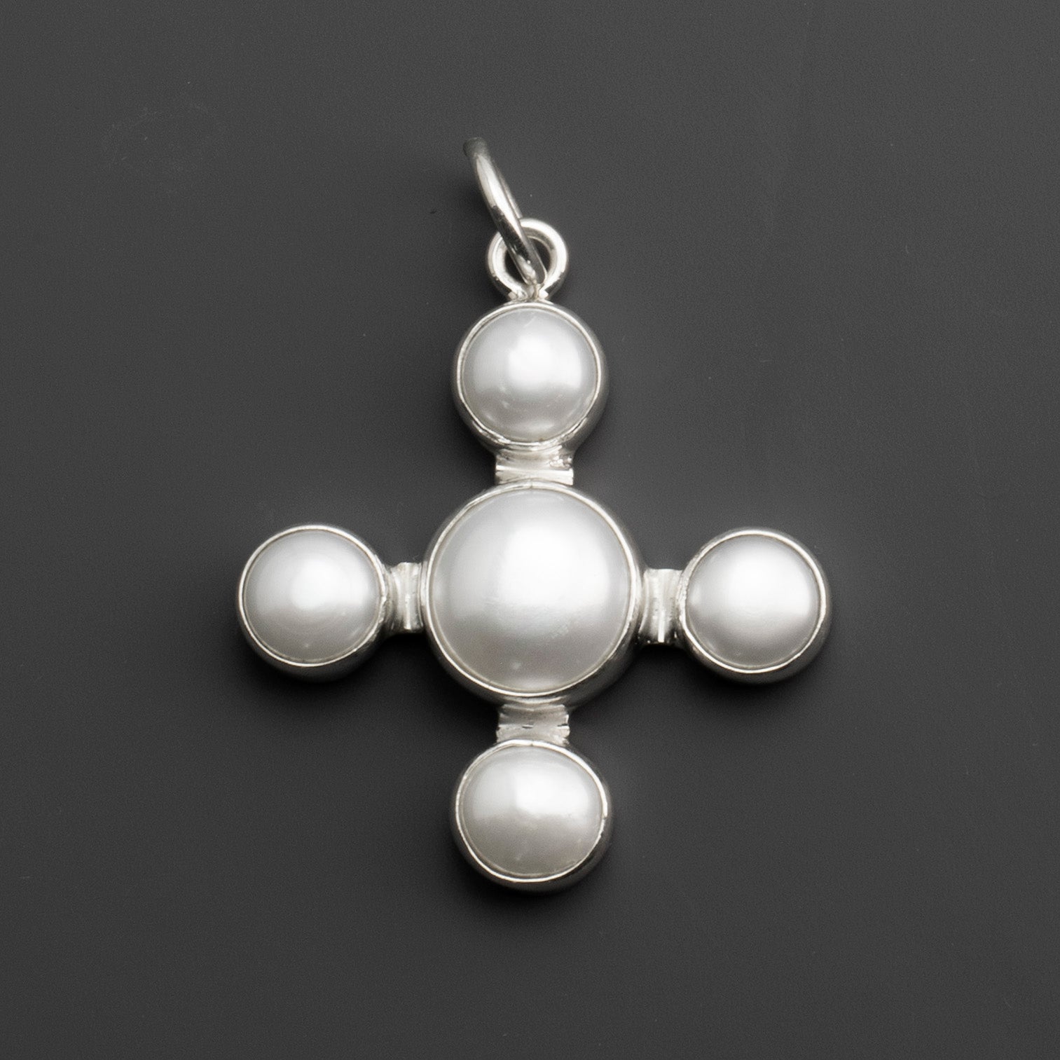Luna Cruz Pearl Pendant