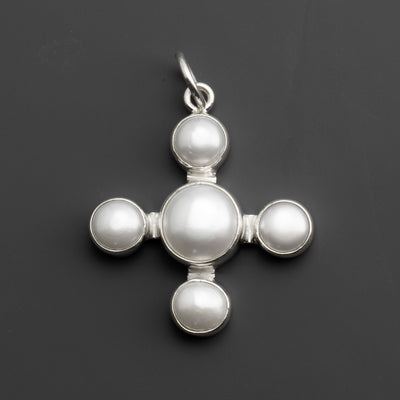 Luna Cruz Pearl Pendant