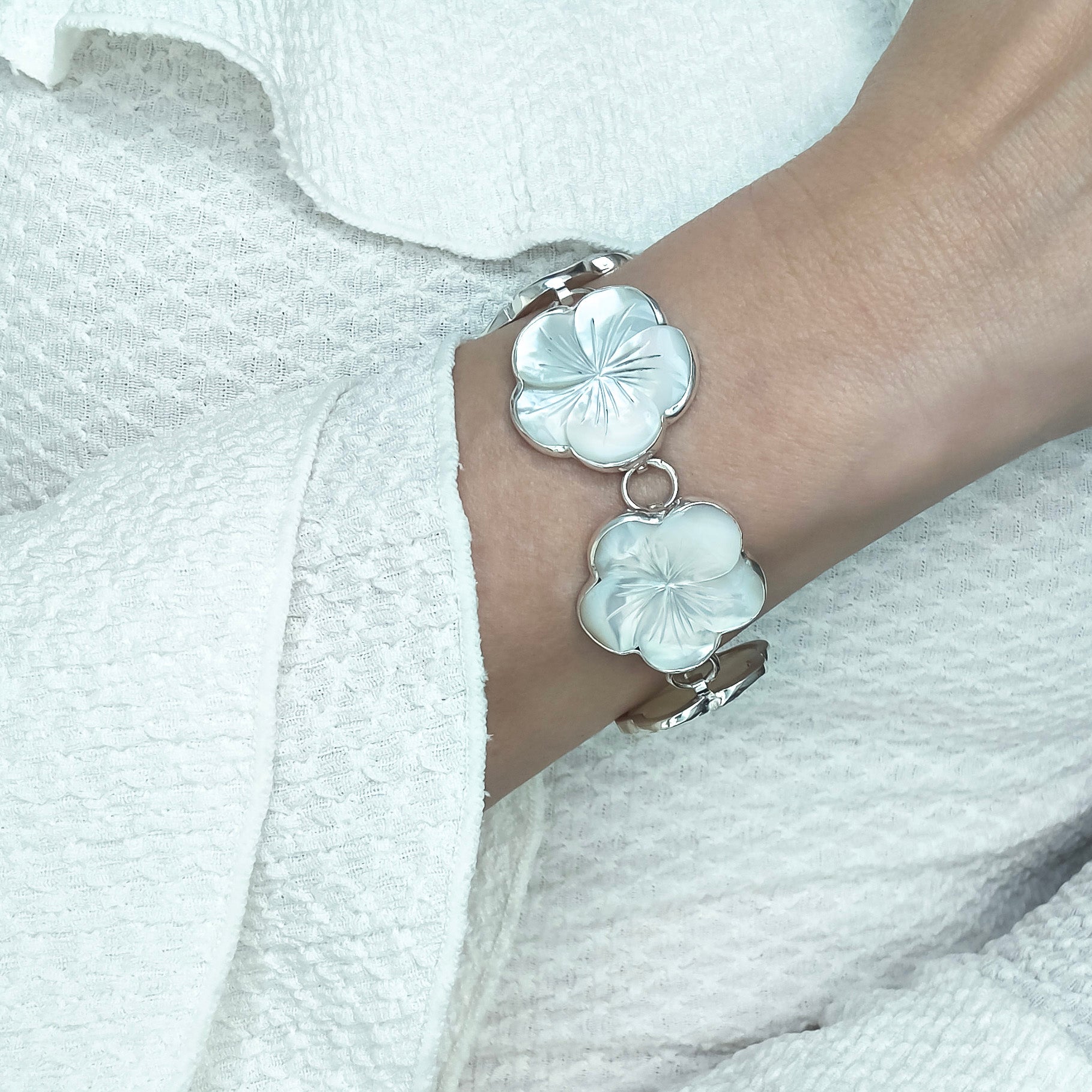Mother of Pearl Floral Silver Bracelet