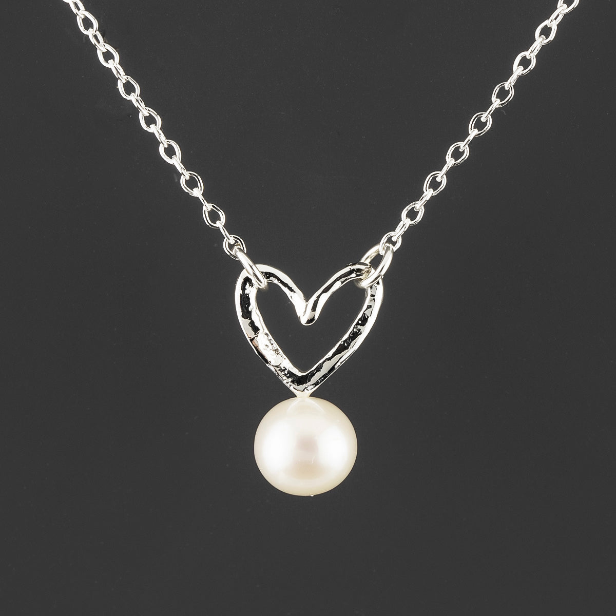 pearl heart silver pendant necklace