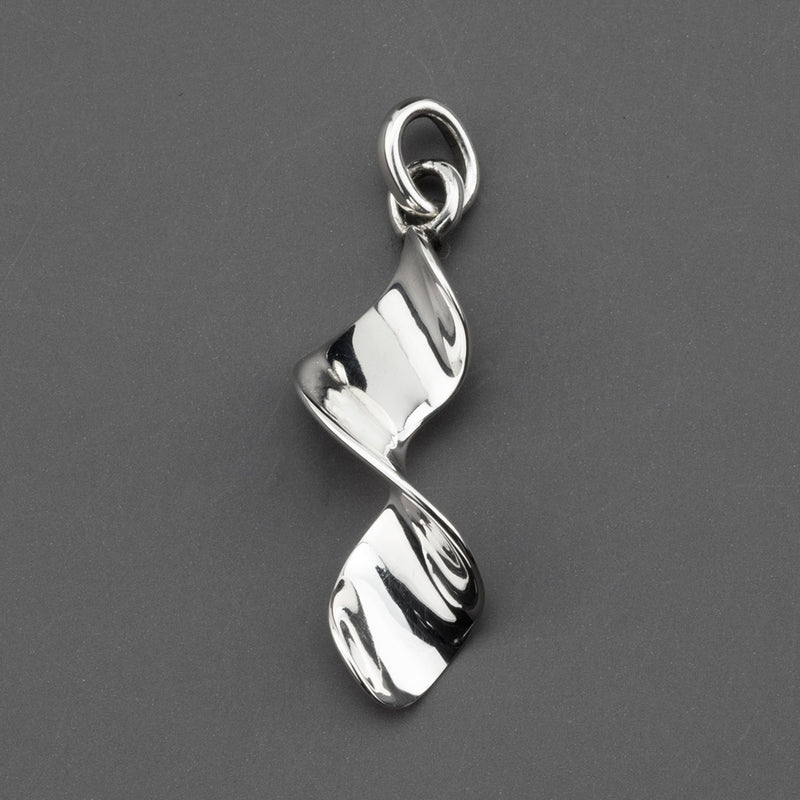 plain twisted sterling silver pendant