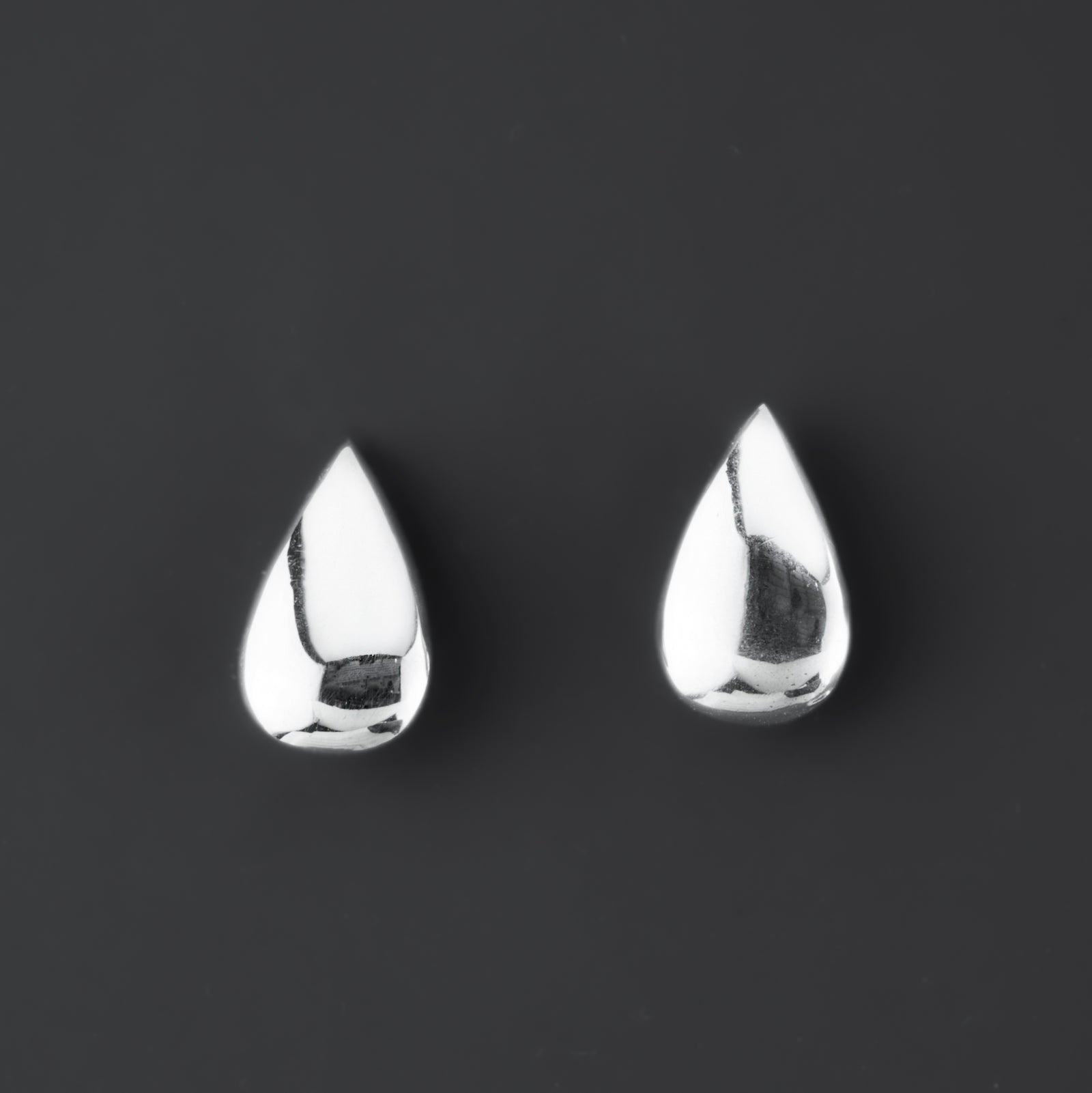 puffy teardrop stud earrings