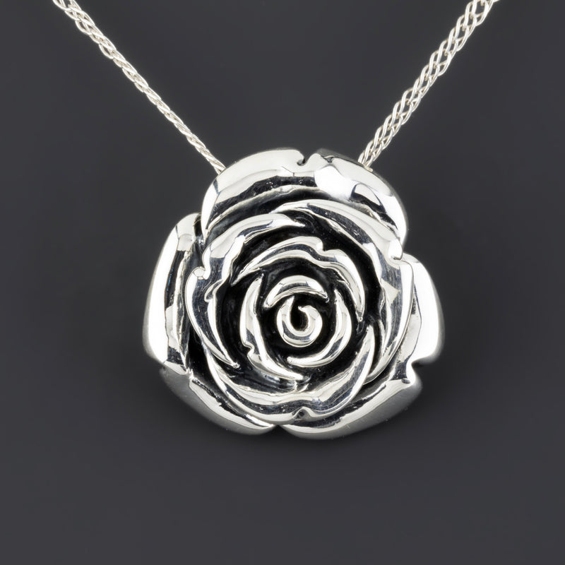 rose silver pendant