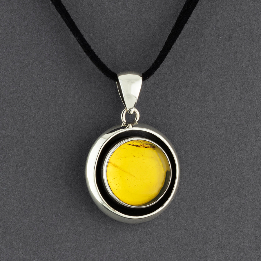 round amber pendant necklace