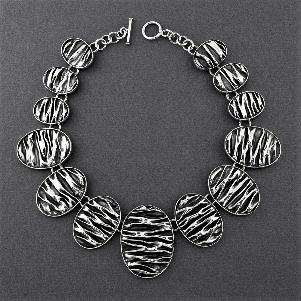 sculptura Taxco silver statement necklace