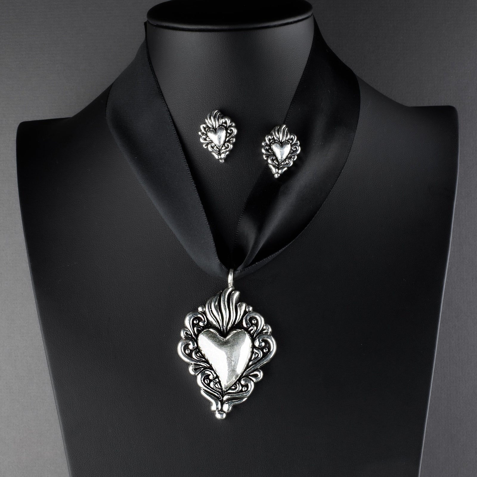 Sacred Heart Set